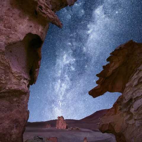   توی وضعیت سفیدم باهات